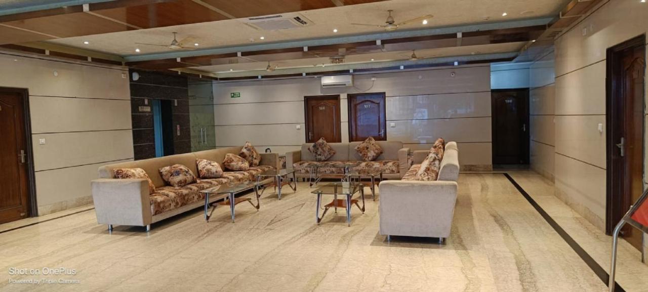 Basera, Hotel Vrindavan