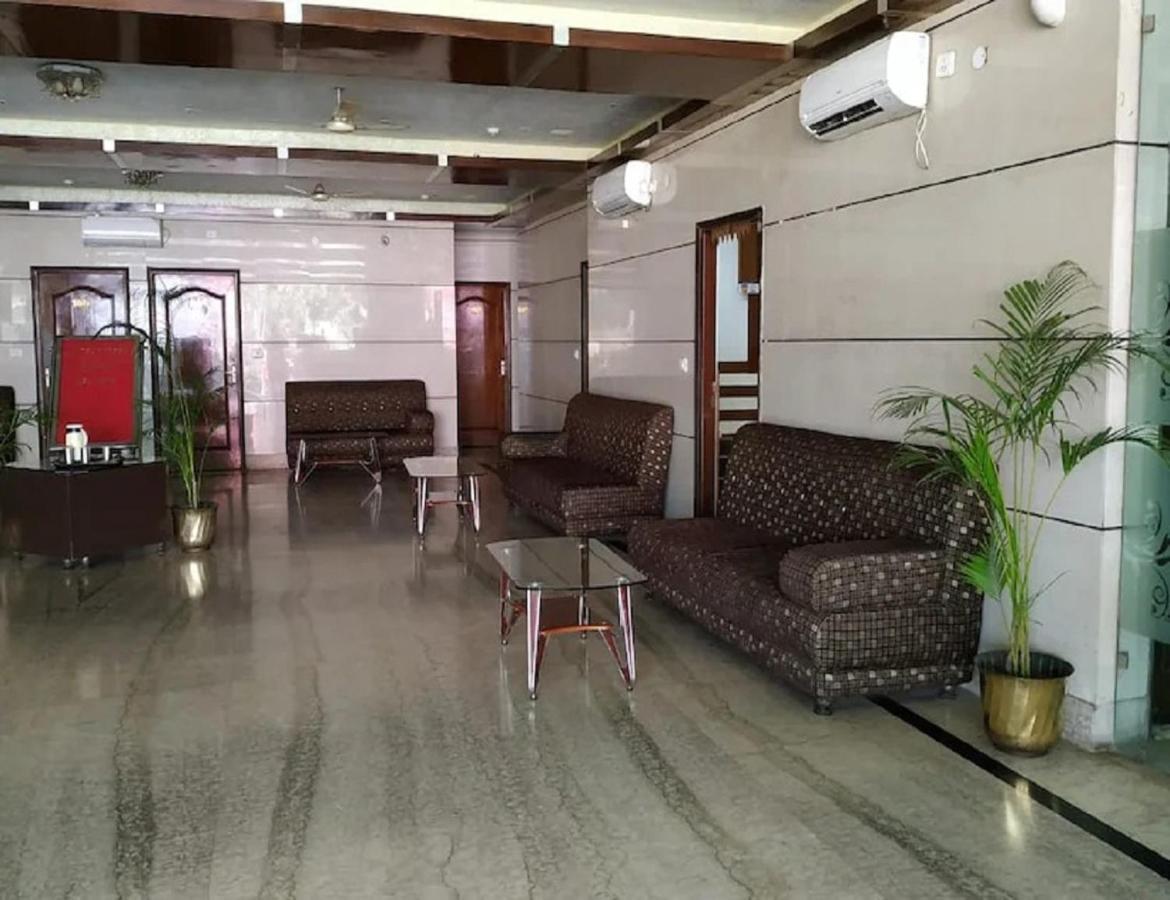 Hotel Basera, 3*